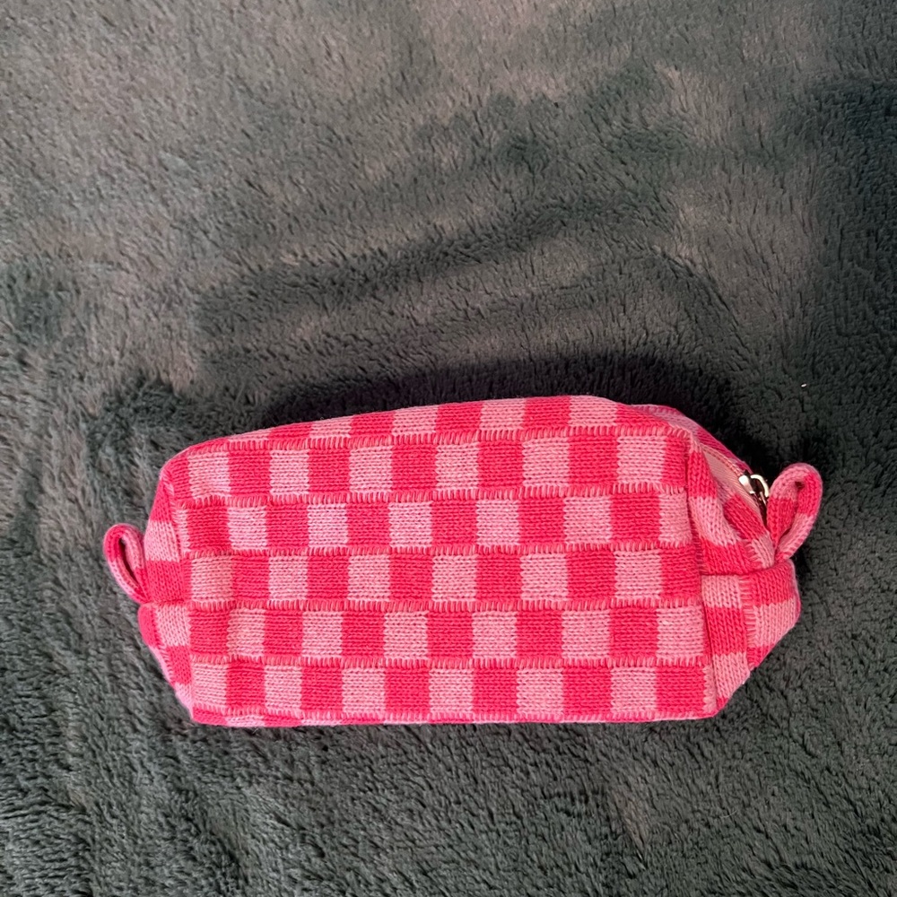 NWOT makeup bag